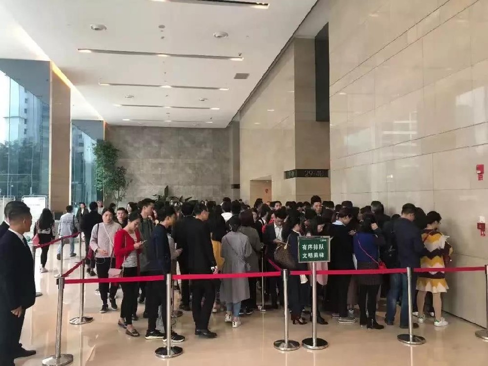 告別“空中塞車”、“乘梯擁堵”，旺龍智能派梯高峰期提升運力方案重磅來襲！